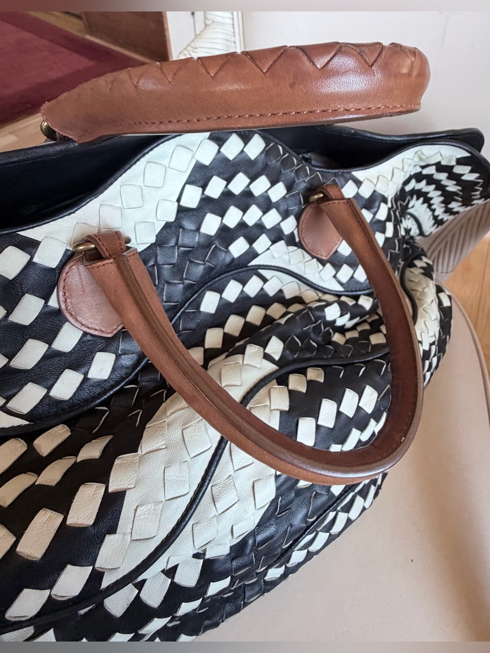 BOTTEGA VENETA Vintage Wavy Intrecciato Napa Leather Basket Tote. XL. Like New. - Picture 7 of 14